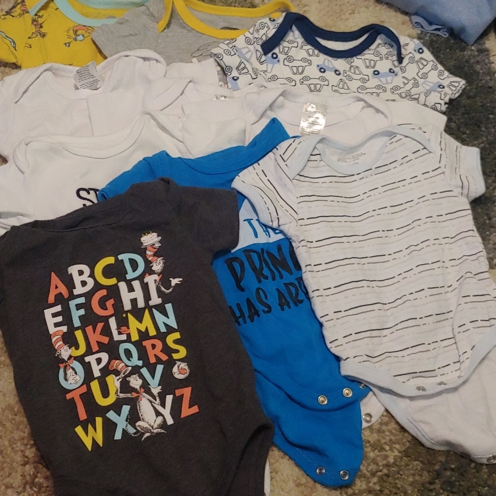 10 3-6 month short sleeve onsies